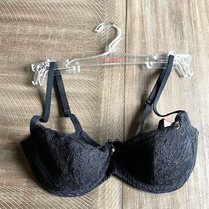 Marie Jo Black Bra in a 34B - NWT